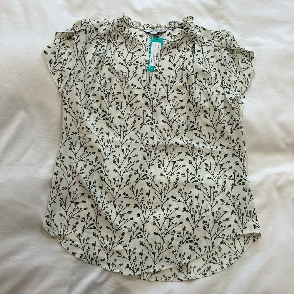 Tiffiny Tulip Sleeve Blouse